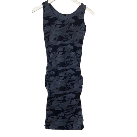 Monrow Tank Midi Dress Size Small Black Gray Camo - Picture 5 of 8